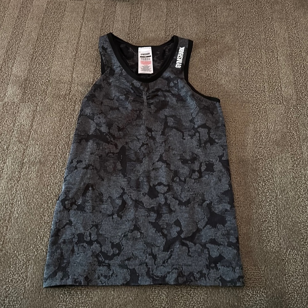 GYMSHARK  CAMO TANK